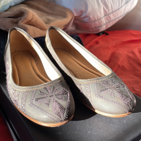 Musse & Cloud Size 9 Flats - Picture 2 of 2